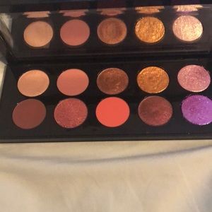 Swatched Pat McGrath Huetopian Dream IX